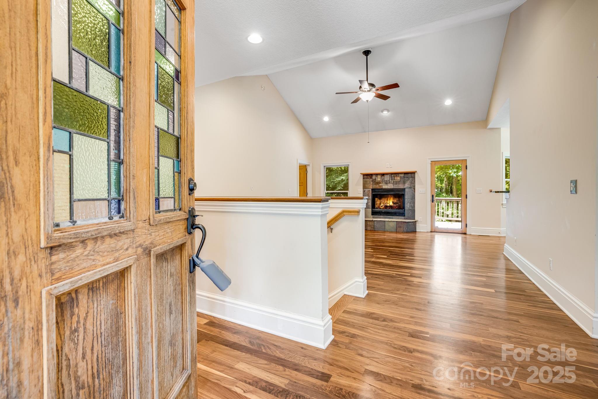 6 Woodland Road W