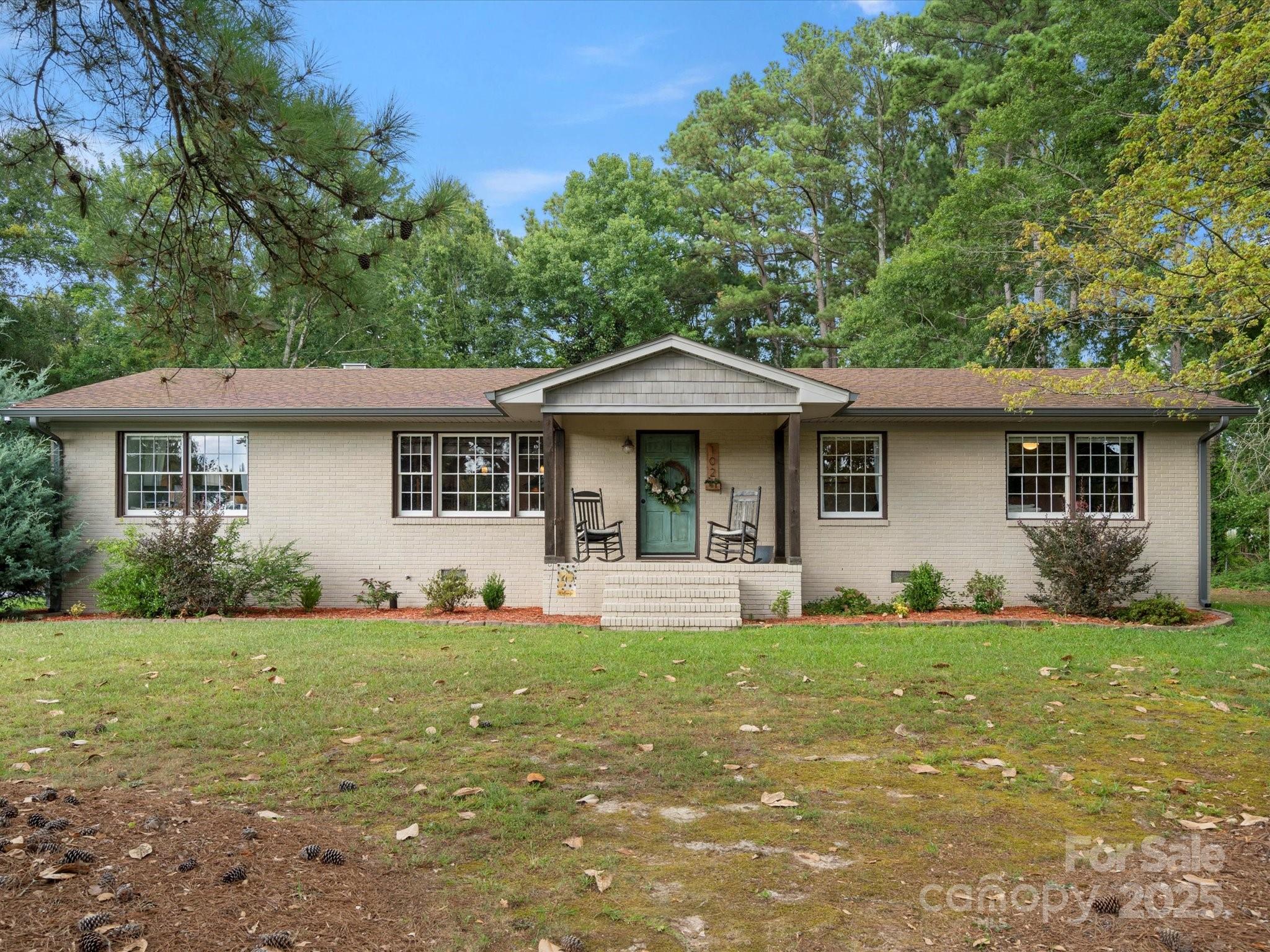 102 Ridge Avenue