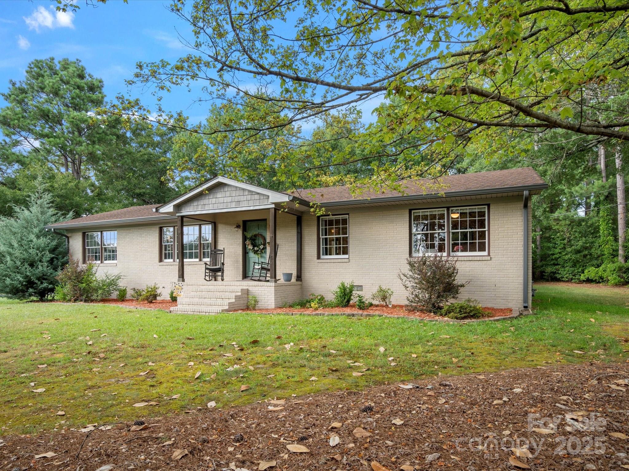 102 Ridge Avenue