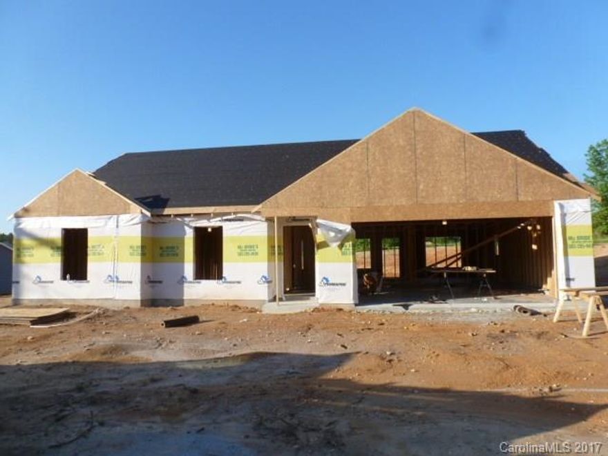 New Construction. 4BR, 2BA home with Living room, large eat in kitchen with stainless appliances and pantry, large master bedroom and master bath has dbl vanities, separate shower, laundry room and dbl garage. Buy now choose your colors.
