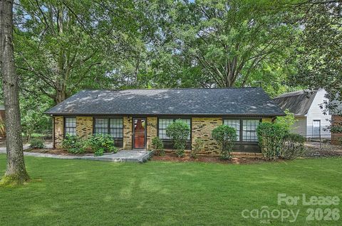Photo of 218 Clearbrook Road, Matthews, NC 28105 (MLS # 4343459)