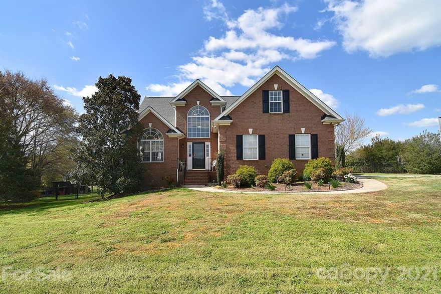 Beautiful Full Brick Home on a landscaped 1+ acre private fenced lot on a Cul-De-Sac drive in New Salem School District. This home is located on one of the nicest roads in the New Salem area where homes rarely come to market. Entrance hall welcomes you w/wood floors, powder room. Great room w/vaulted ceiling, wood burning fireplace, built-ins, wood floors. Complete kitchen remodel in 2020 w/high end S/S appliances, granite counters, beautiful white cabinets, wood floors. Breakfast room. Formal dining room w/high ceiling, large windows, wood floors. Tiled sun room w/lots of windows door to patio. Main level master bedroom, walk-in closet, bath w/double vanity, soaking tub, shower, toilet. Laundry room. Upper level loft, two guest bedrooms, 4th bedroom/Bonus room. Full size hall bath. Outdoors feature a patio w/pergola, private fenced yard, mature landscaping, large workshop w/100 AMP electric service, storage shed, fire pit, fruit trees. New Roof 2019, Main level Trane Heat Pump 2021...