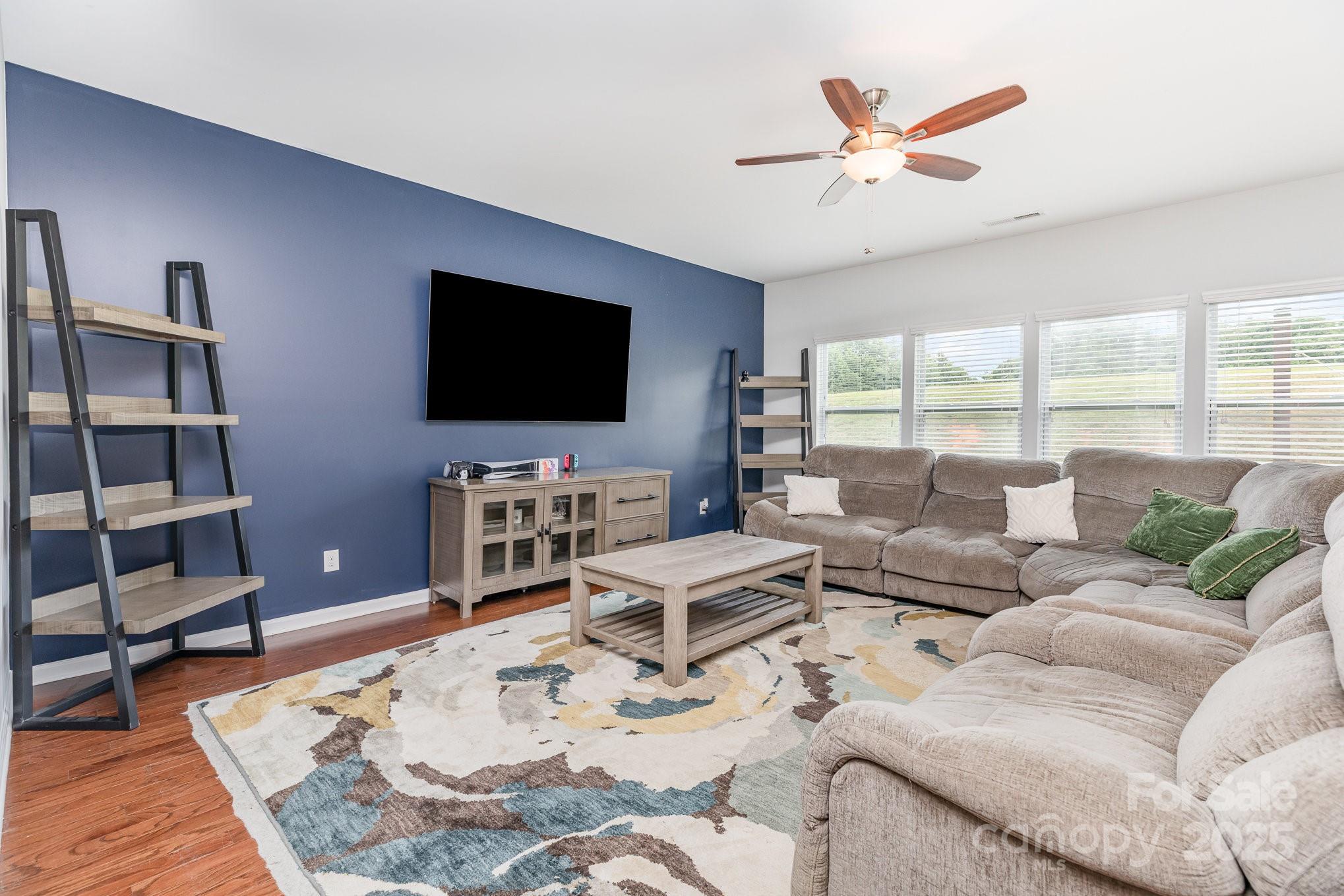 10904 Flintshire Road