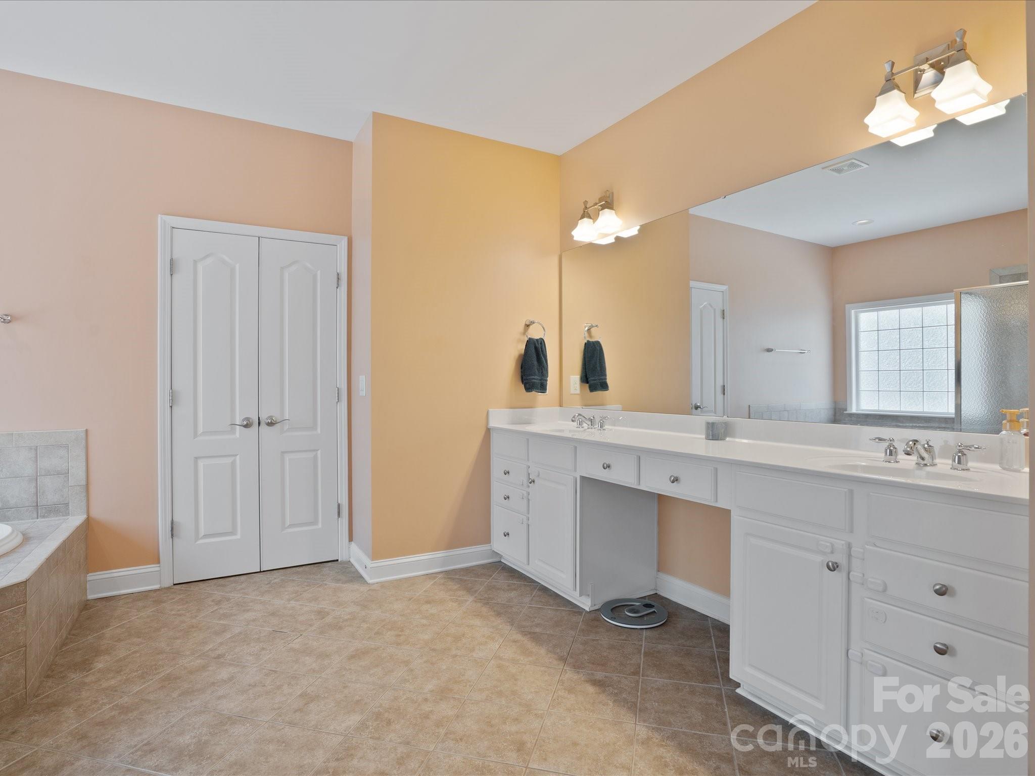 Reserve At Gold Hill - Residential