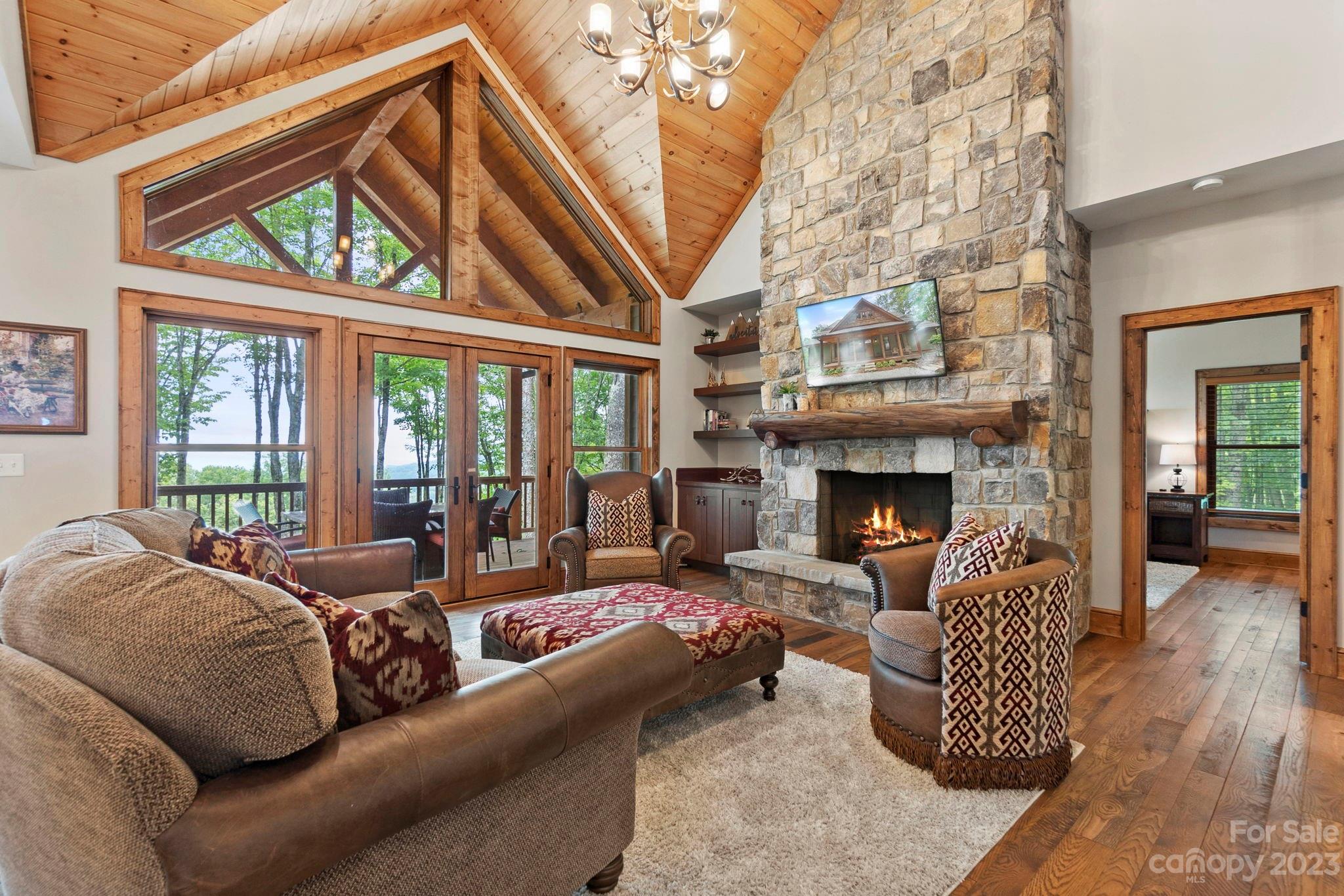 The Lodges at Eagles Nest - Residential