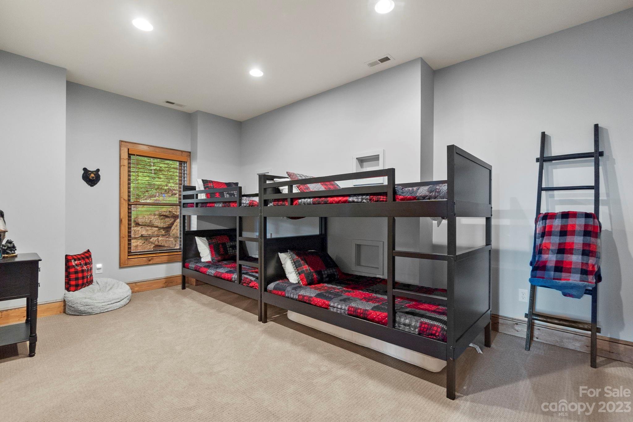 The Lodges at Eagles Nest - Residential