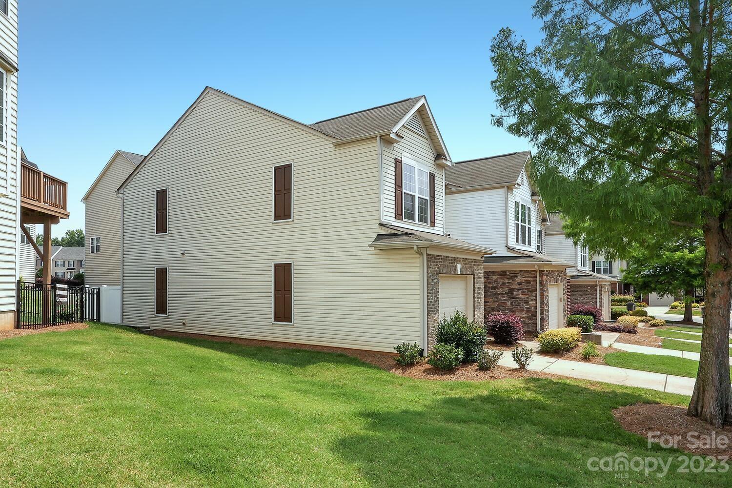 Park South Station - Residential