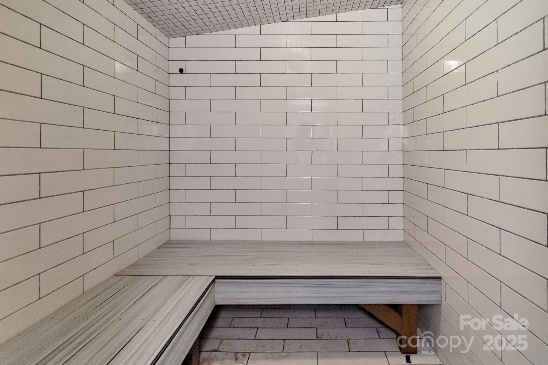 Pinnacle Inn - Residential