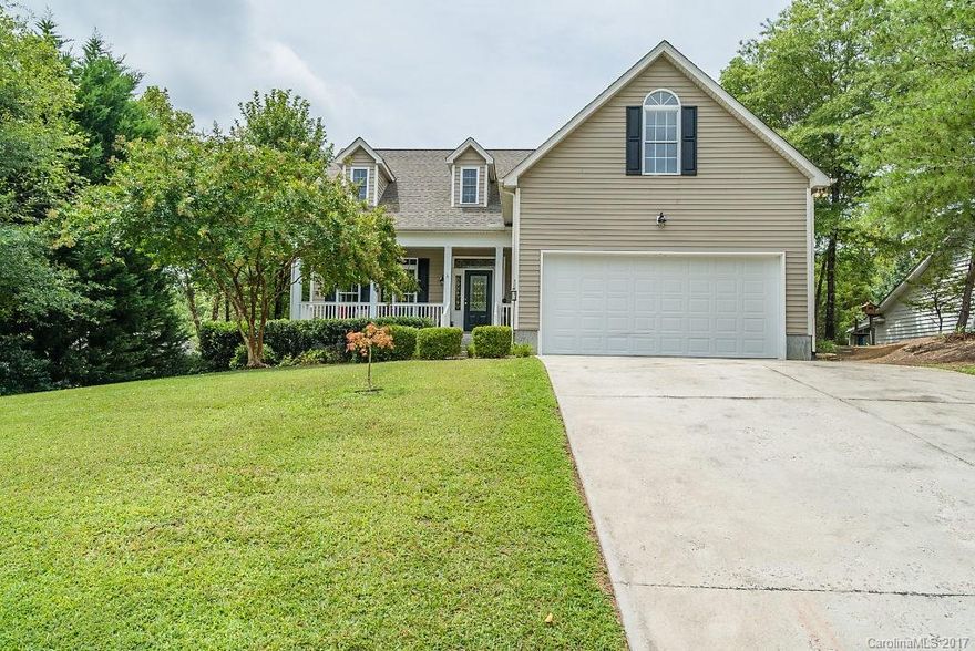 As soon as you walk in to this house, you know you're home! Tons of natural light, neutral paint & ample storage. Memories will be made in the spacious grt room w/vaulted ceiling, fireplace & blt-ins. Rare mstr down flrplan w/+3 bdrms up & hge bonus rm. Updated eat-in kitchen has quartz ctrs & ss appls. Located on a quiet street that ends with a cul de sac. So many places to relax...enjoy a cup of coffee on the rocking chair front porch or retreat out back in your own private, fenced in bckyd.