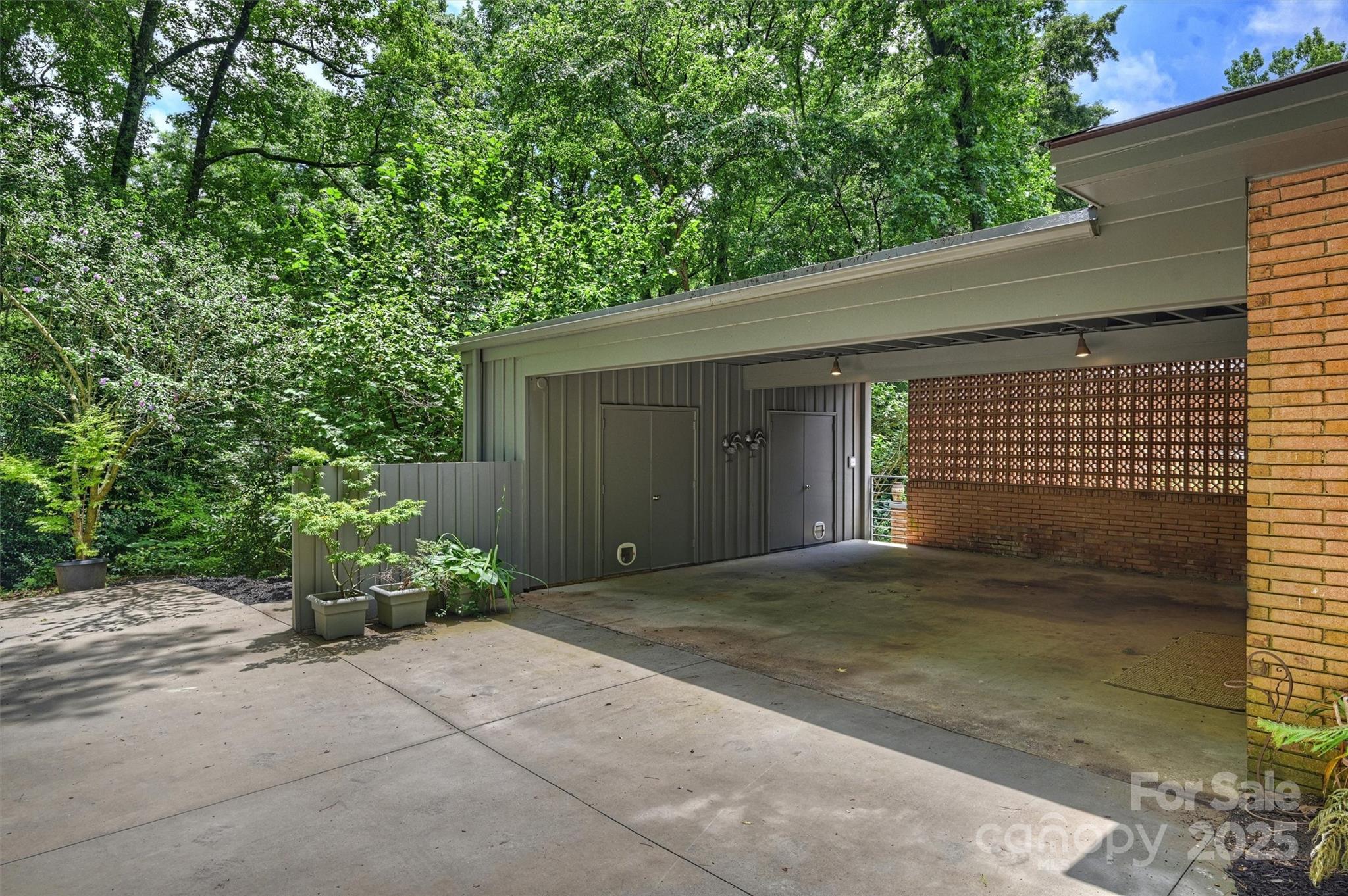 The Cloisters - Residential