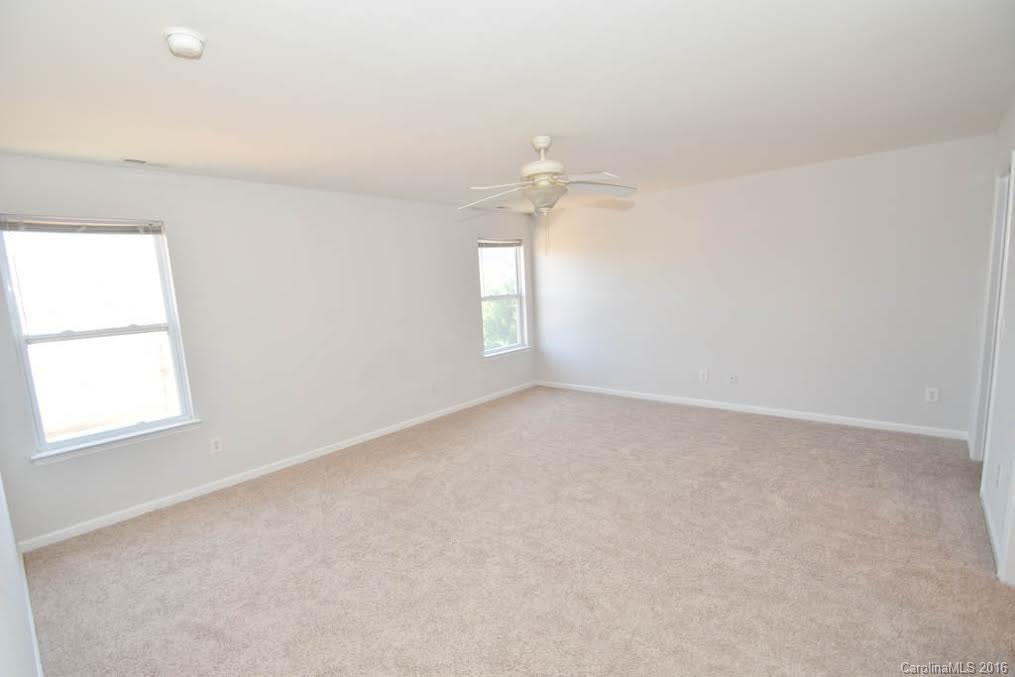 Sandy Pointe - Residential