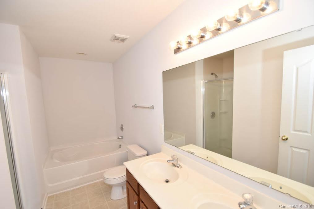 Sandy Pointe - Residential