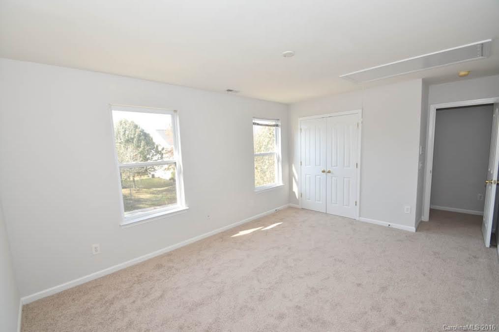 Sandy Pointe - Residential