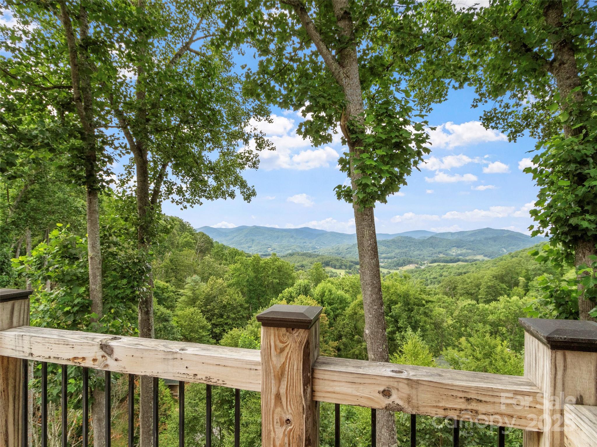 47 Creekside Way H301