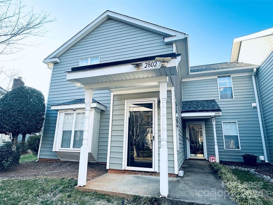 Great New Rental !!! Freshly painted, new carpet and more! Upstairs condo with everything you need on one level. Located just minutes from Uptown (Downtown) Charlotte with easy access to major highways and roads for easy commute. Also enjoy a deck for those nice summer months. Don't miss out on this great rental!