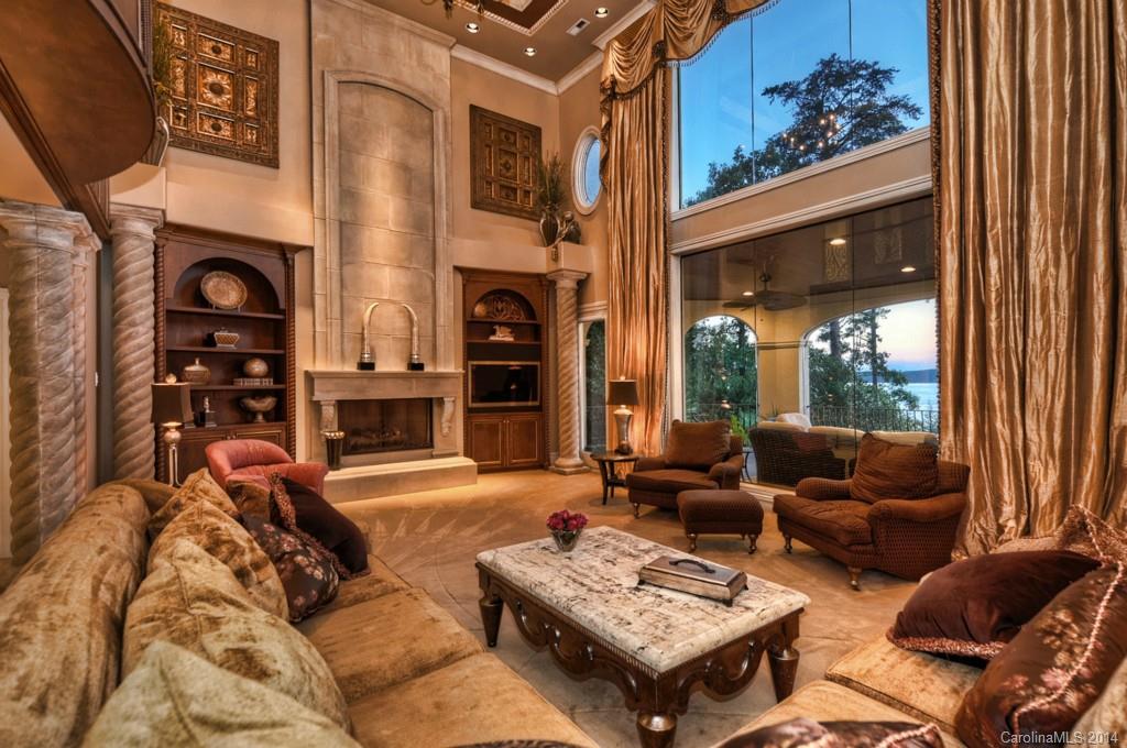 The Peninsula - Residential