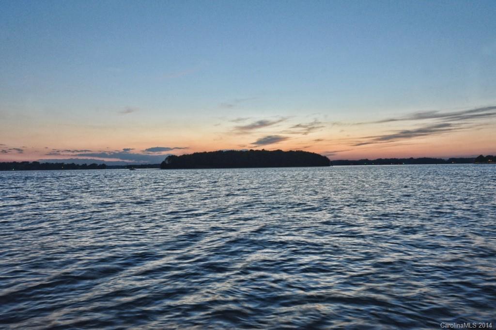 The Peninsula - Residential