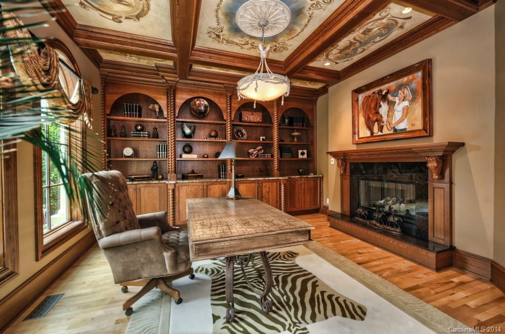 The Peninsula - Residential