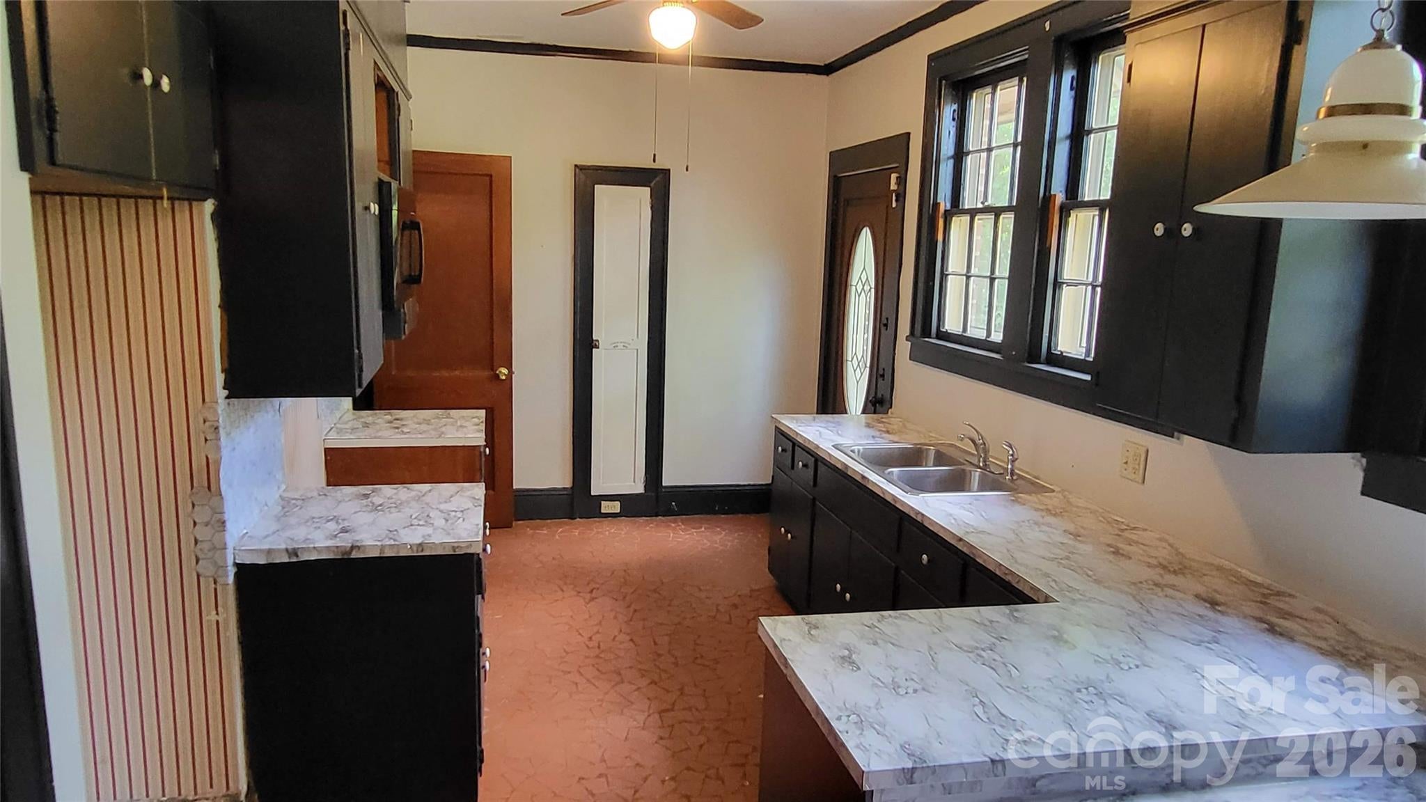 504 Chesterfield Avenue