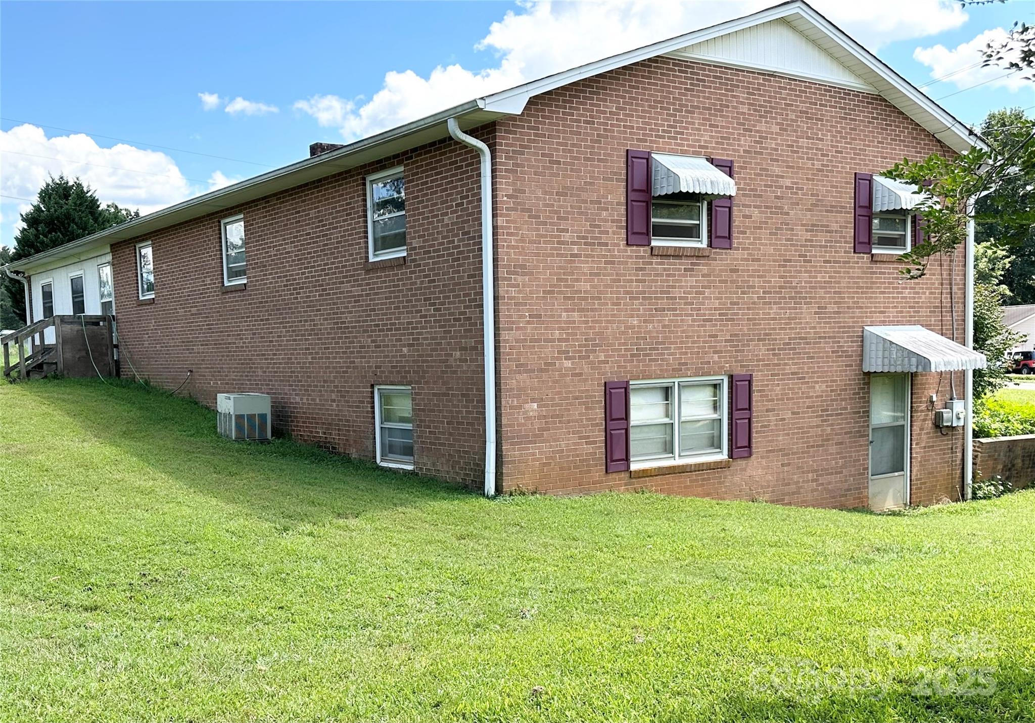 Granite Falls, North Carolina 28630, United States, 2 Bedrooms Bedrooms, ,2 BathroomsBathrooms,Residential,Active,199642