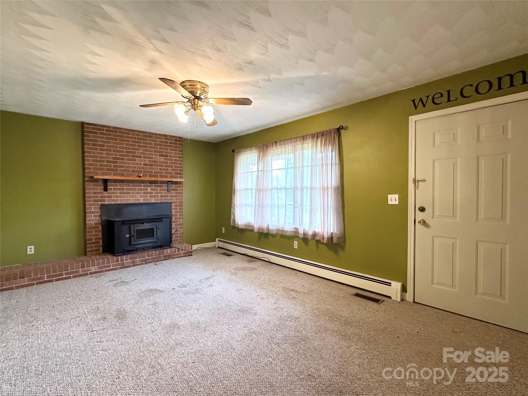 Granite Falls, North Carolina 28630, United States, 2 Bedrooms Bedrooms, ,2 BathroomsBathrooms,Residential,Active,199642