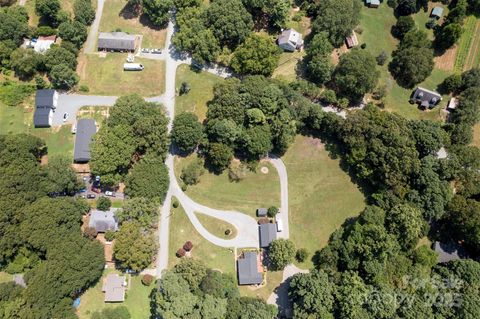 Photo of 3816 Alton Street, Huntersville, NC 28078 (MLS # 4298554)