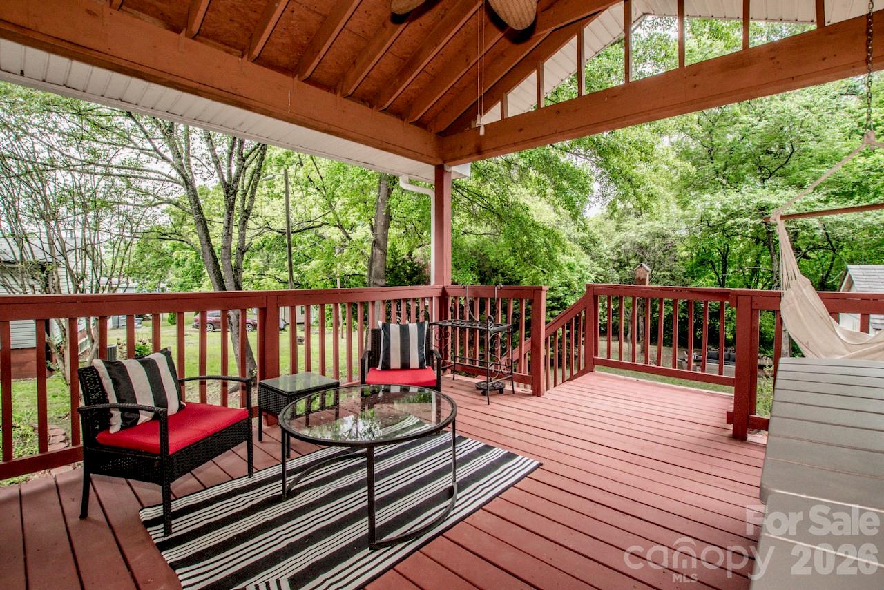 1204 E Catawba Street