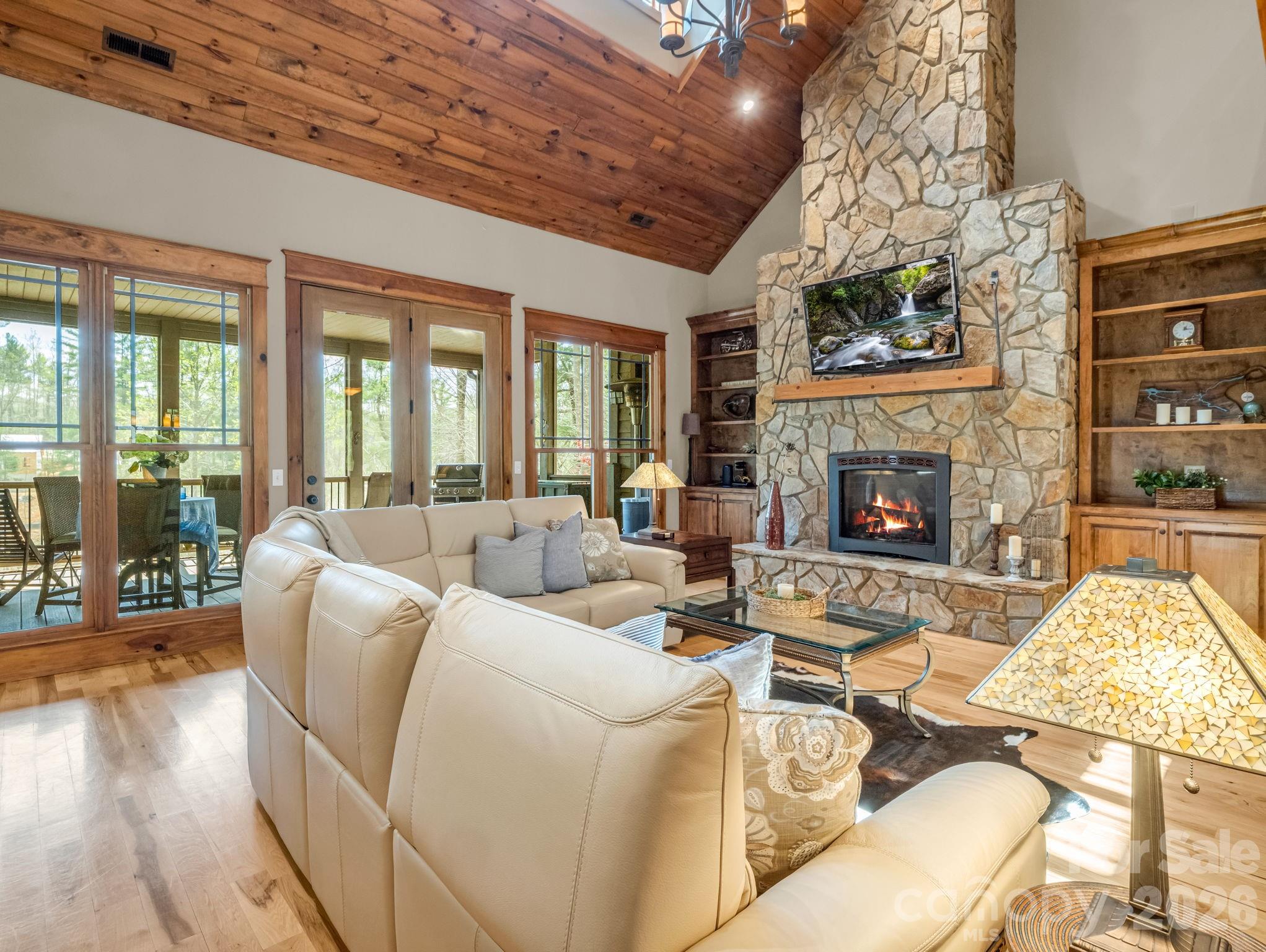 The Arbor at Lake James - Residential