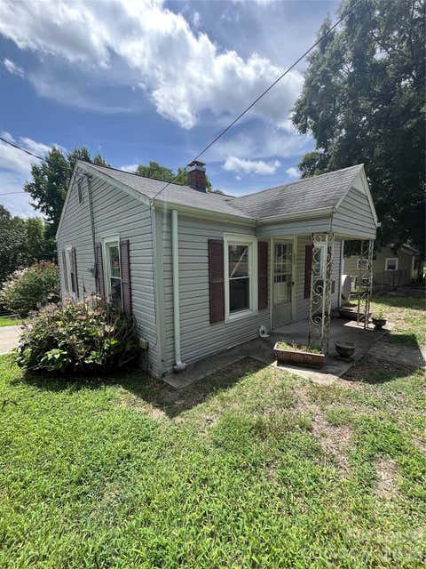Photo of 1498 Hilltop Street, Albemarle, NC 28001 (MLS # 4408028)