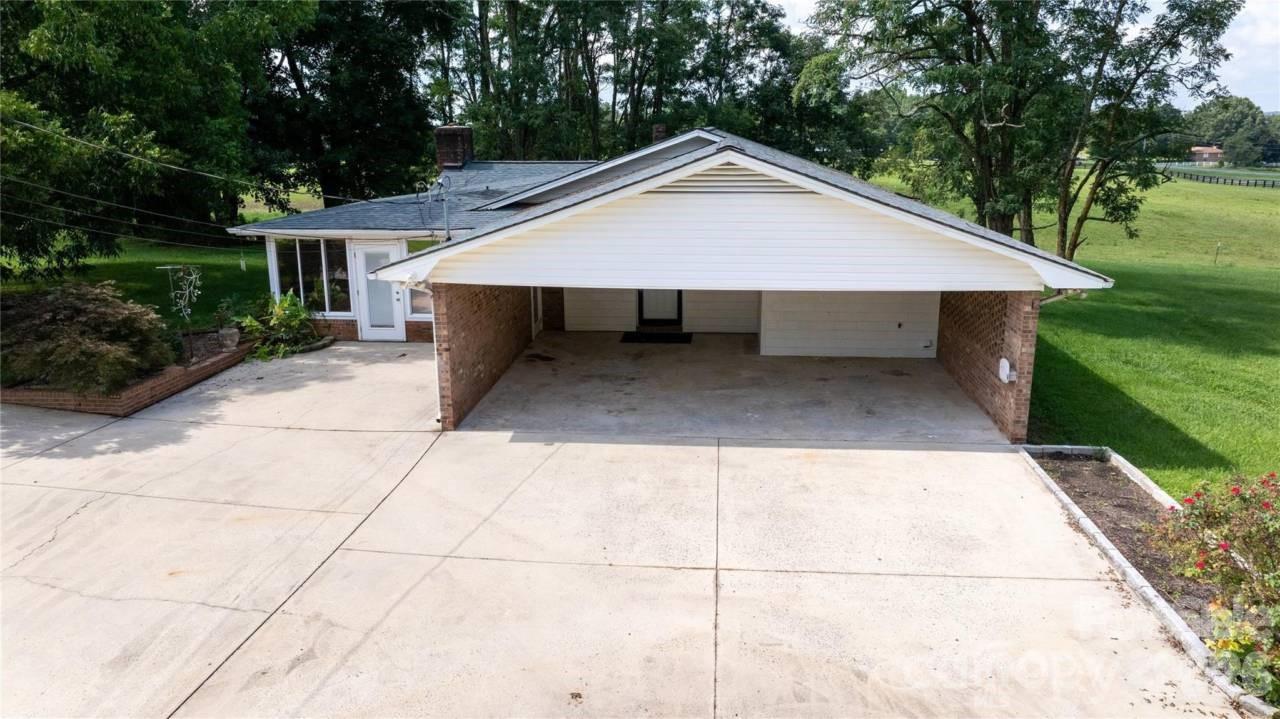 20402 Norton Road