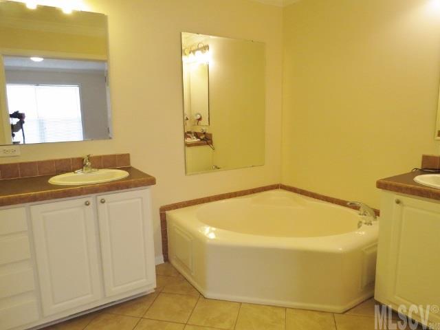 Augusta Greens - Residential