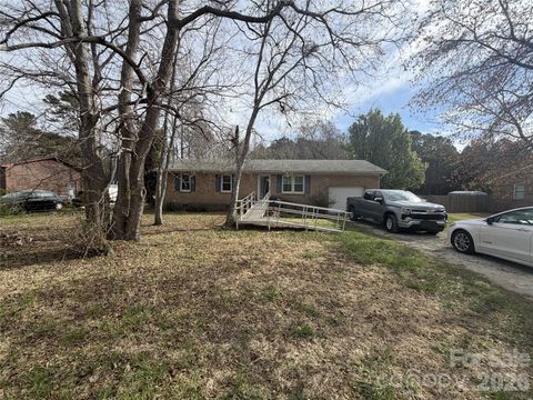 1414 Onslow Pines Road Jacksonville NC 28540