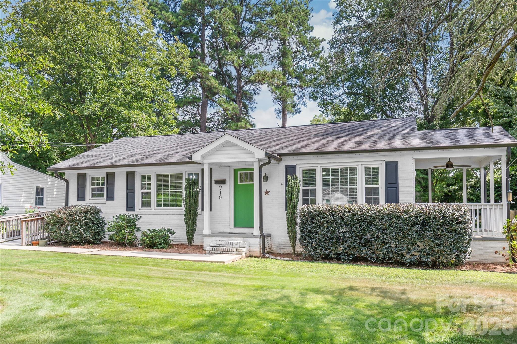 910 Beverly Drive
