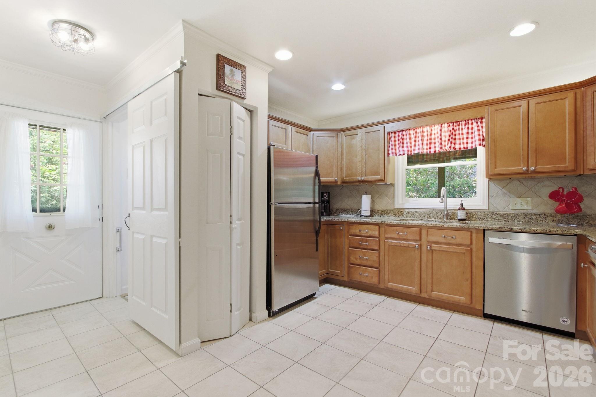 Linville Land Harbor - Residential