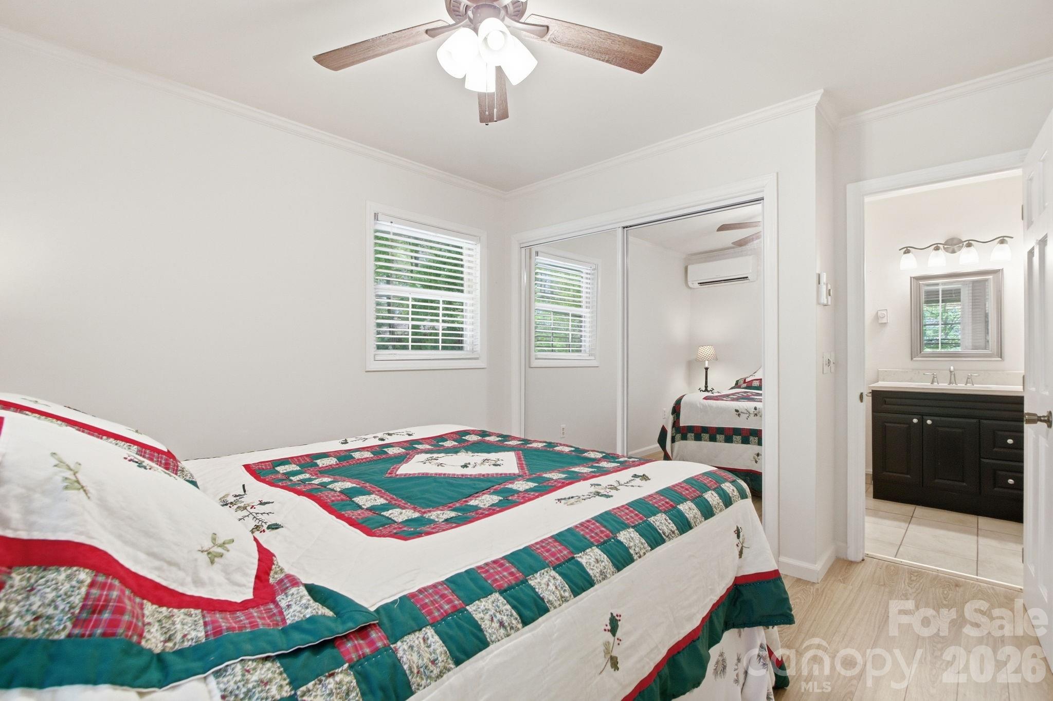 Linville Land Harbor - Residential