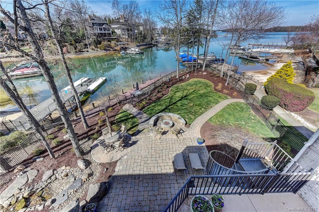 The Peninsula - Residential