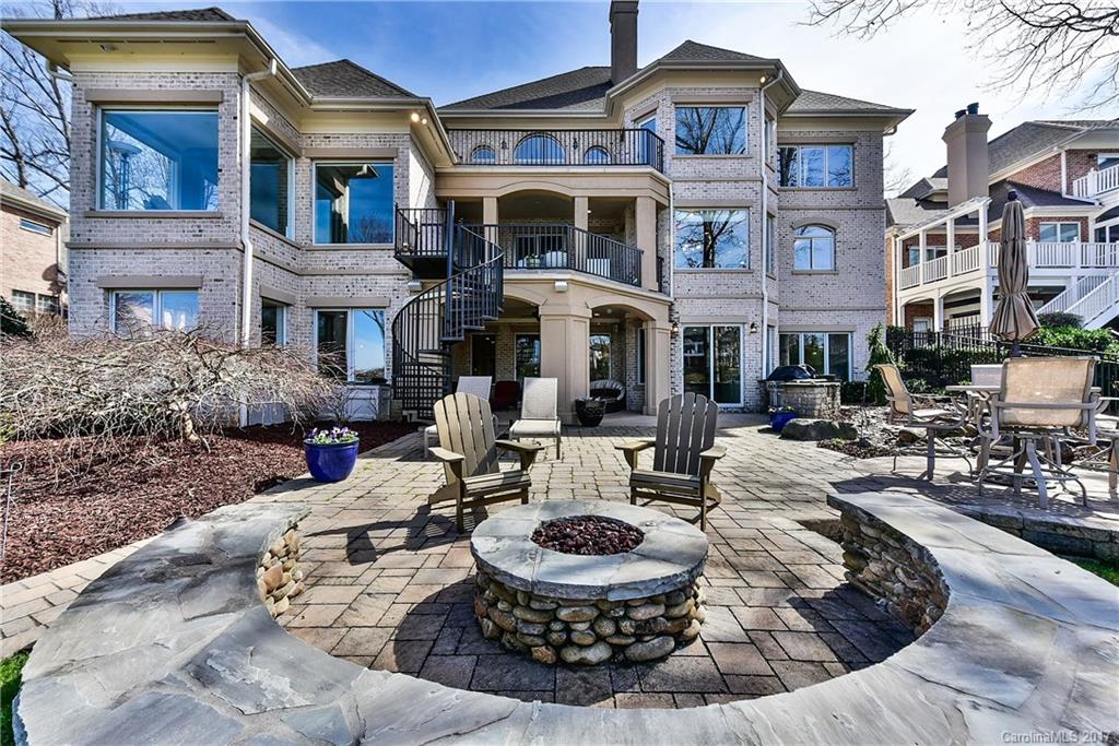 The Peninsula - Residential