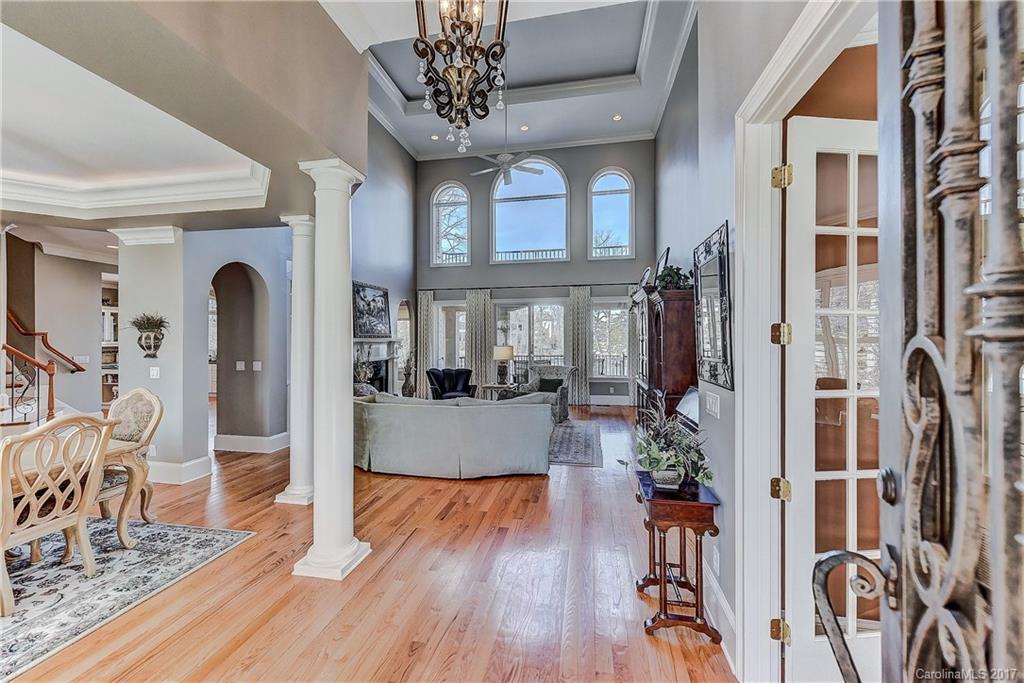 The Peninsula - Residential