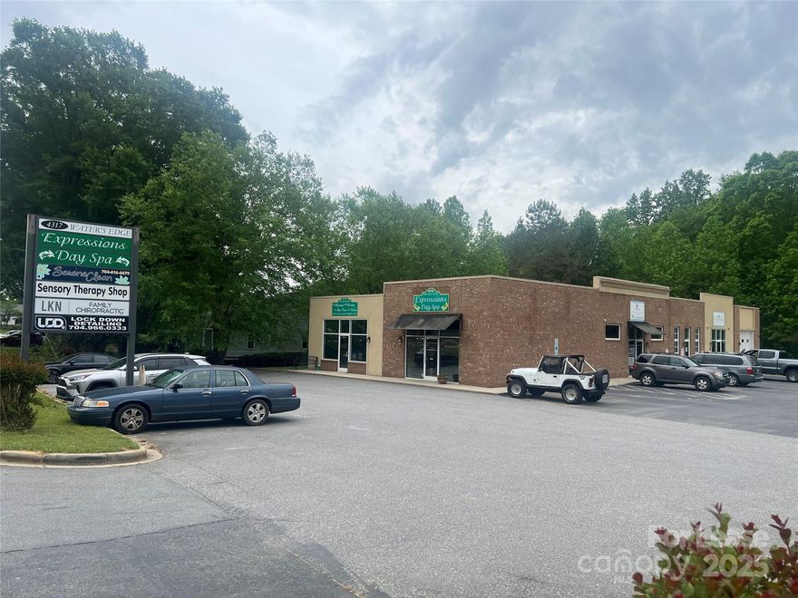 Prime affordable commercial space available immediately.  This space is a shell and ready to make your own.