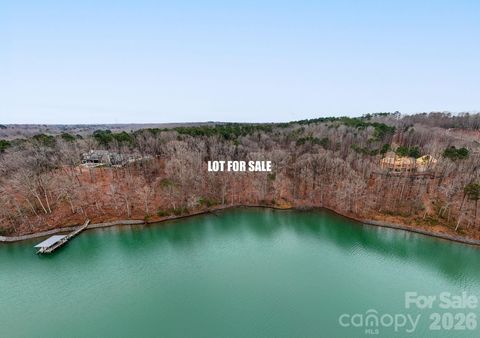 12938 Waterthrush Place Charlotte NC 28278