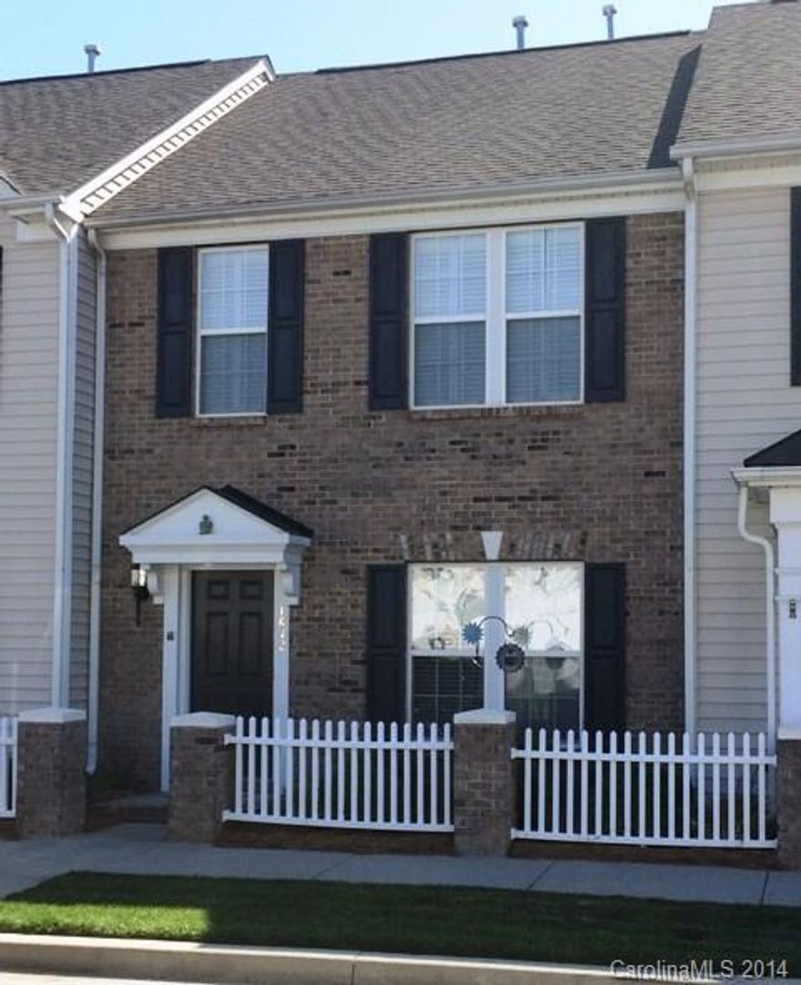Well-maintained townhome with 1 owner.  Has Sunroom with large open kitchen with island.  Master bedroom has large walk-in closet and tray ceiling.  Second bedroom has private bathroom.  Nice patio backs up to wooded area for additional privacy.  Convenient to Shopping and I-77
