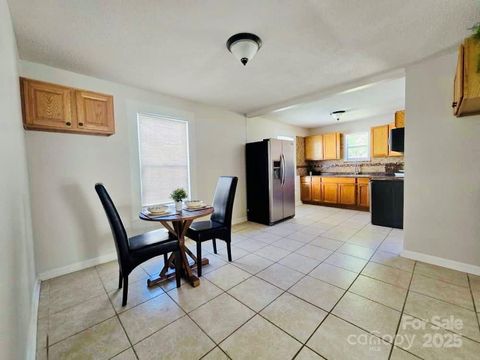 Photo of 825 Margate Avenue, Kannapolis, NC 28081 (MLS # 4306099)