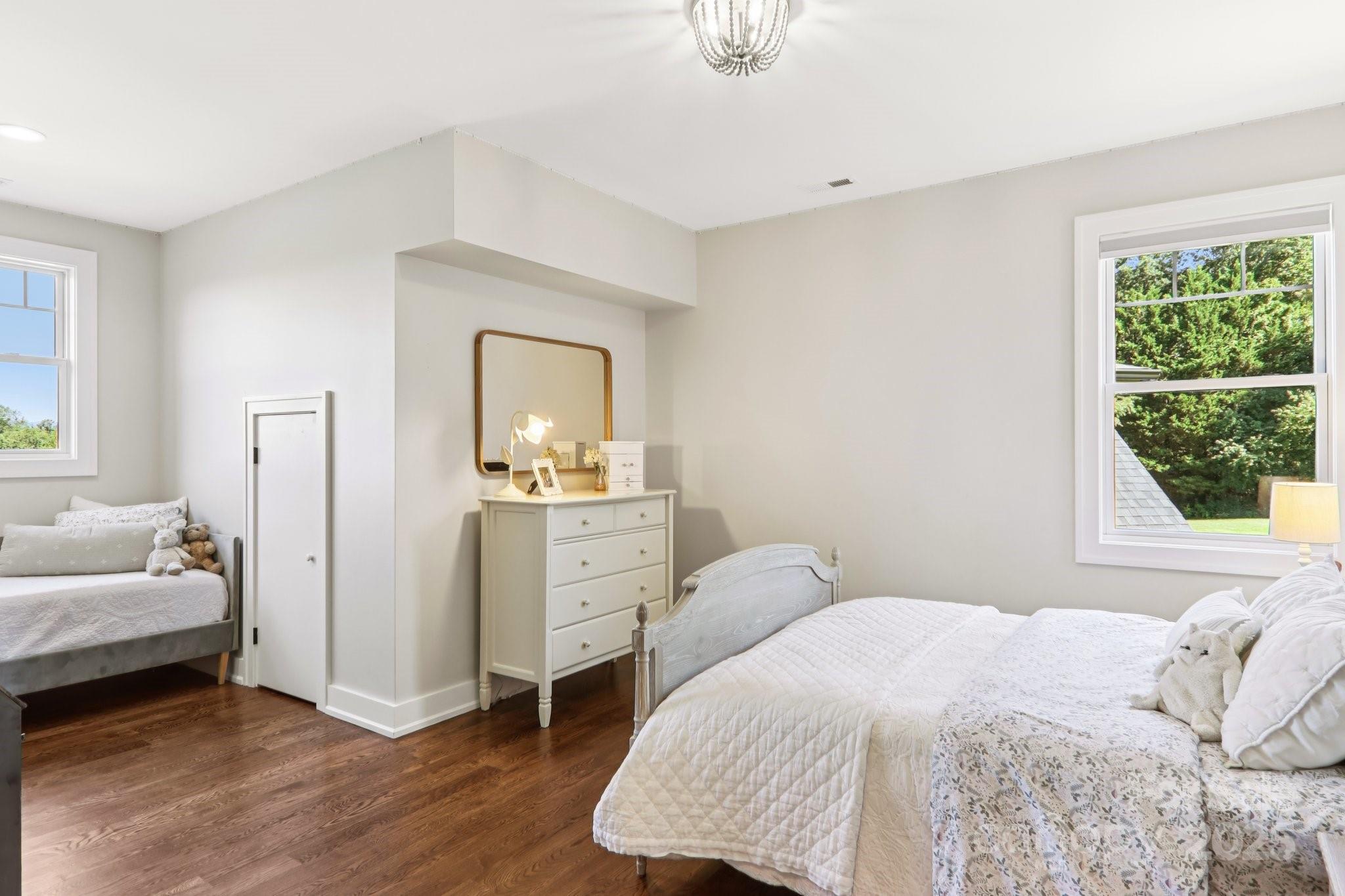 Skytop Farm - Residential