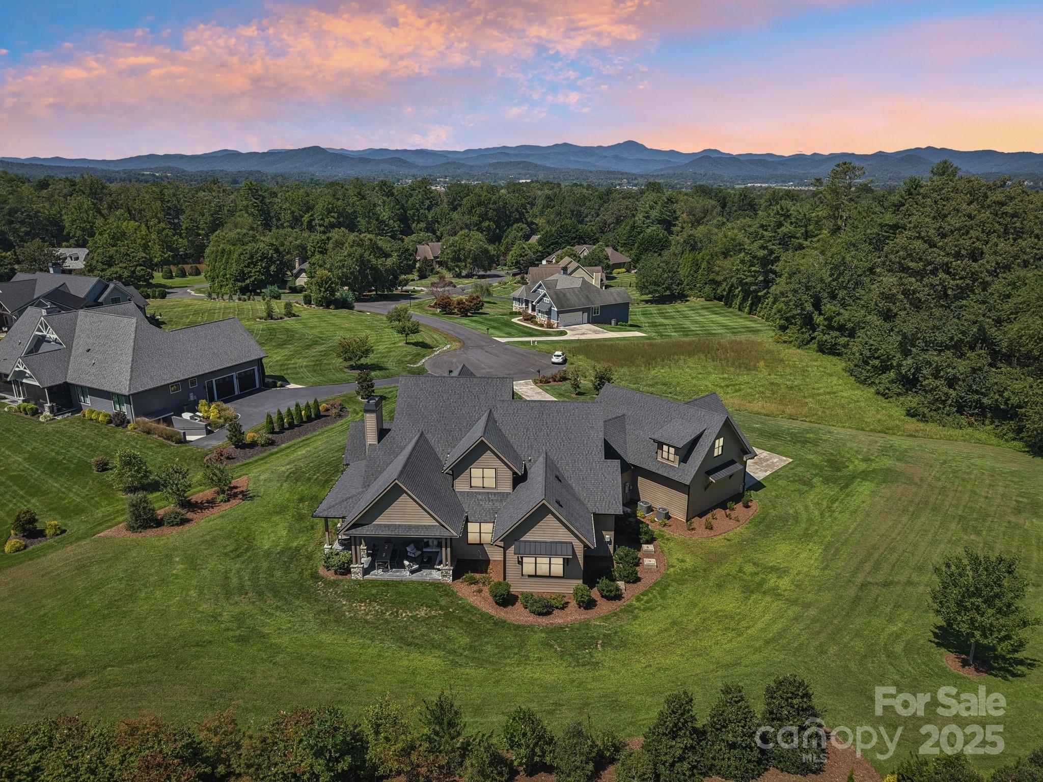 98 Drummond Circle