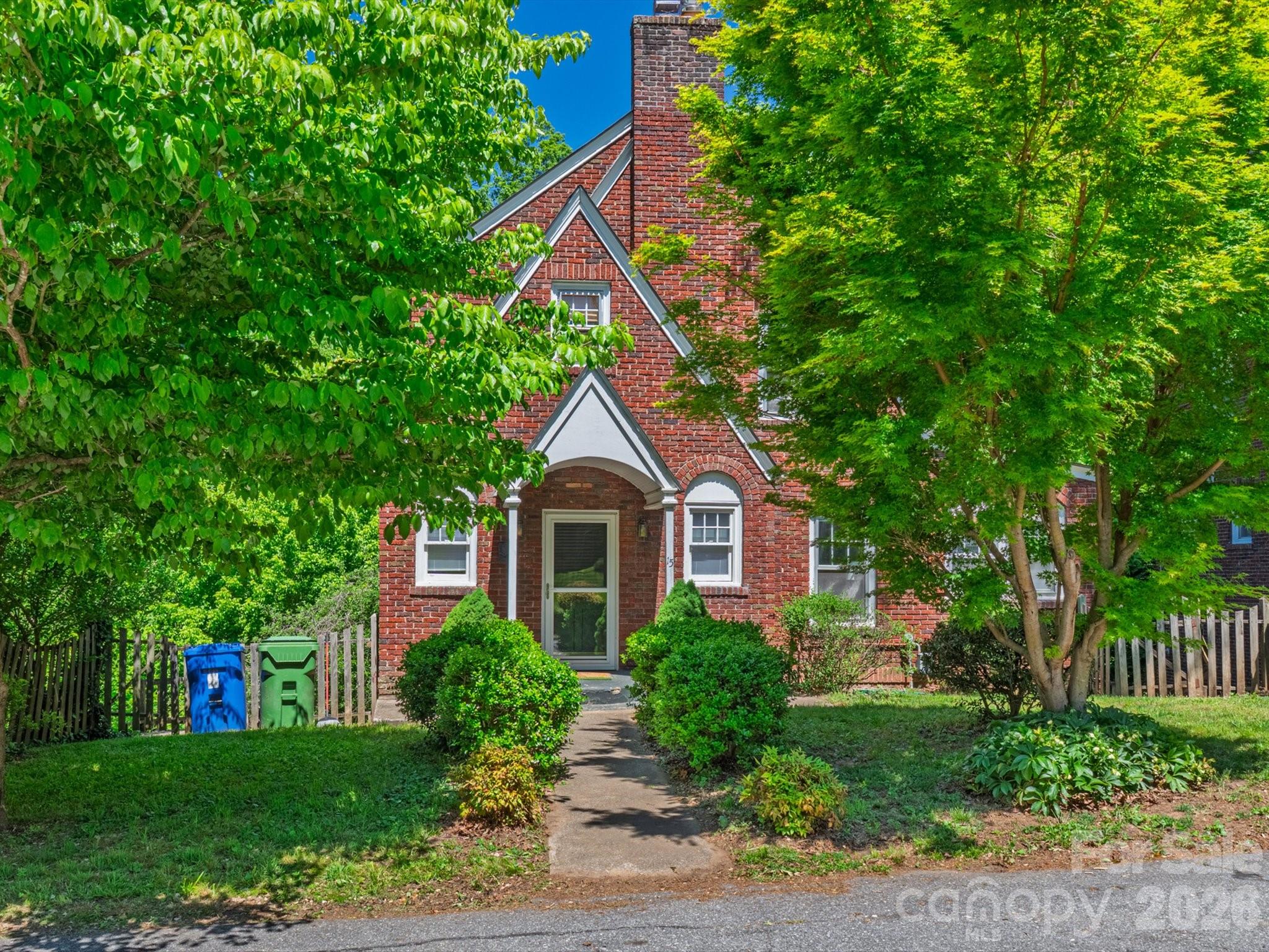 15 Sylvan Avenue