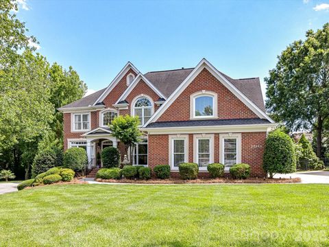 Photo of 27246 Preston Place, Fort Mill, SC 29707 (MLS # 4372170)
