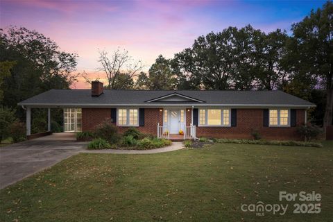 458 Roy Eaker Road Cherryville NC 28021