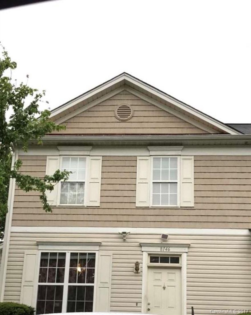 Currently rented for $800. Nice location close to shopping and light rail.