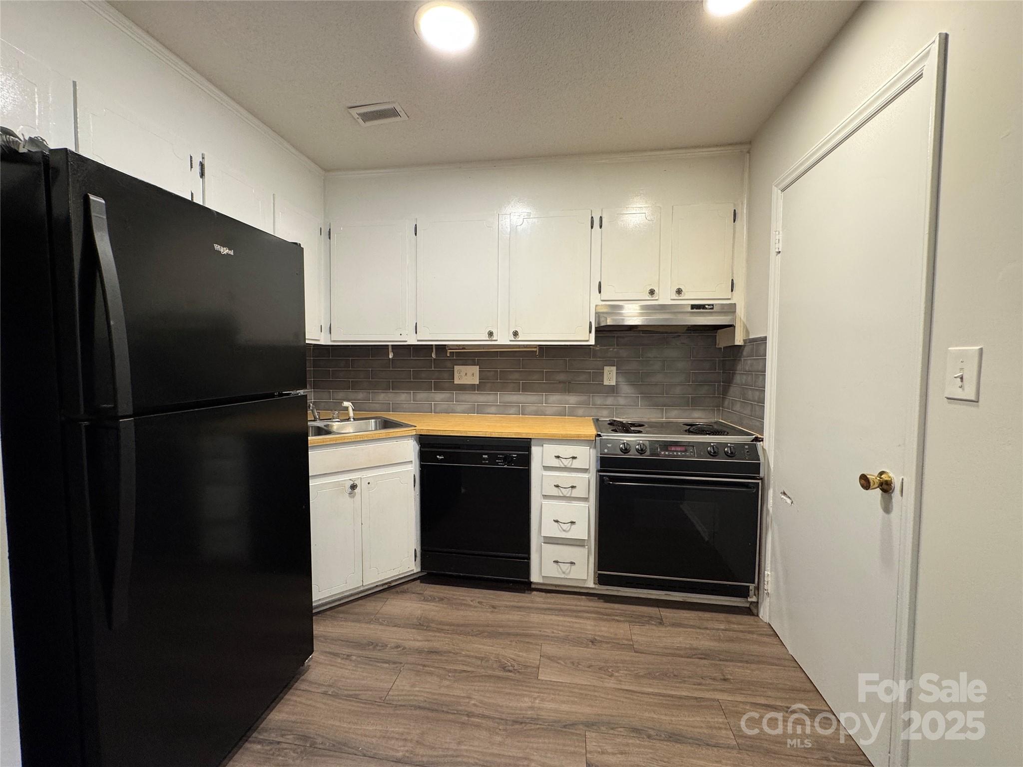 921 Nottingham Drive