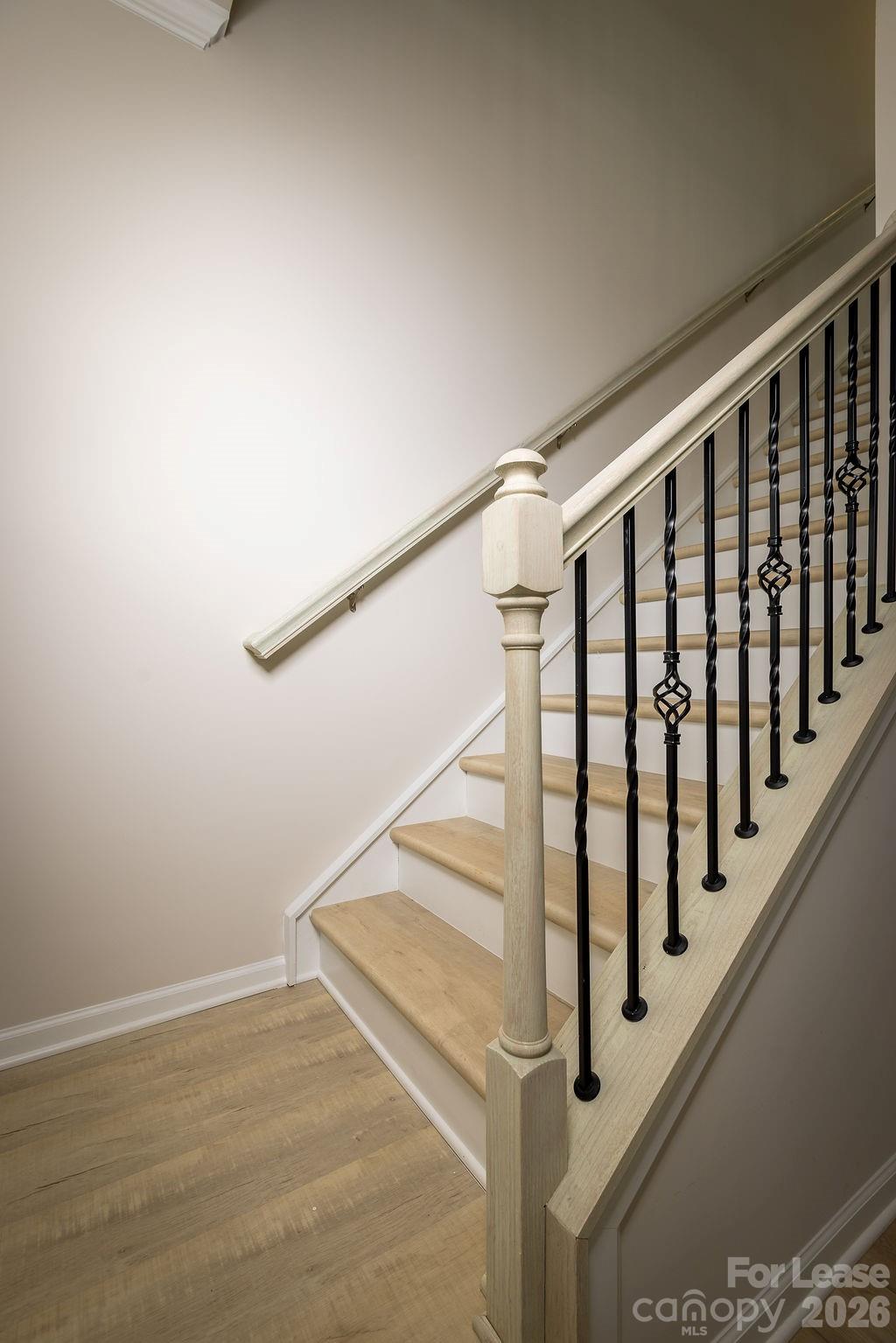 Redhawk - Residential Lease